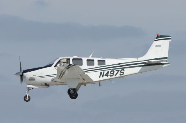 Beechcraft Bonanza (36) (N497S)