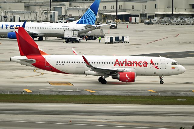 Airbus A320 (HK-5319)