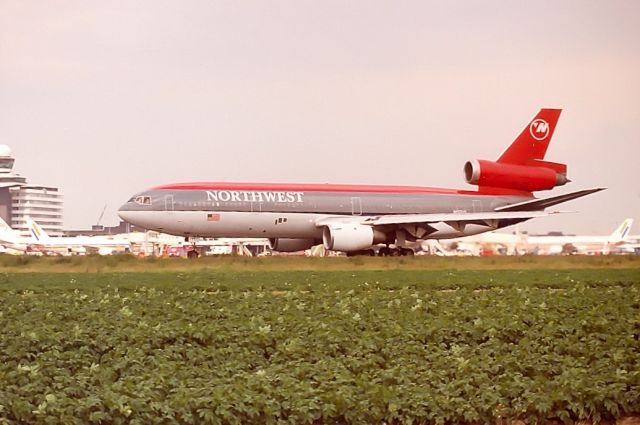 McDonnell Douglas DC-10 (N150US) - NorthWest Airlines DC10-40 cn46759 archief 80-90