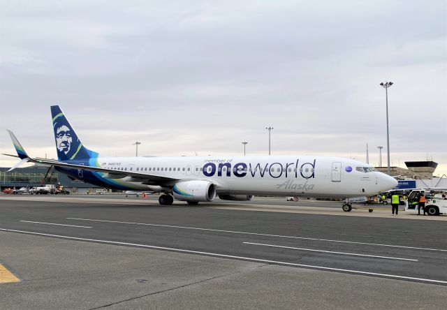 Boeing 737-900 (N487AS) - ONE WORLD 04/06/22