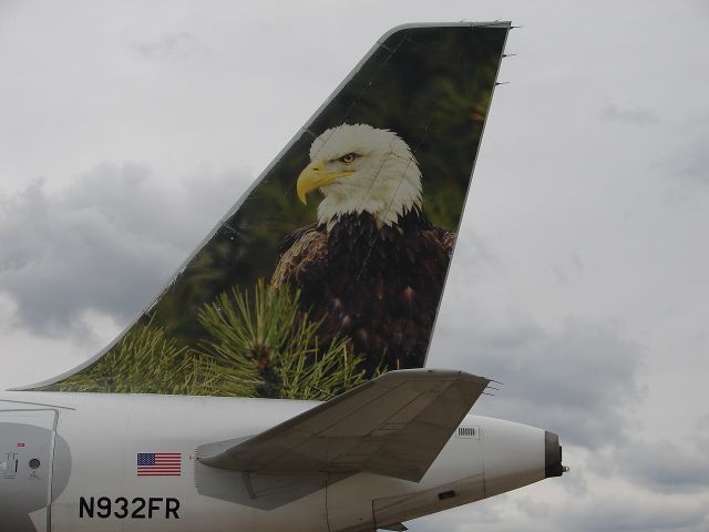 Airbus A319 (N932FR)