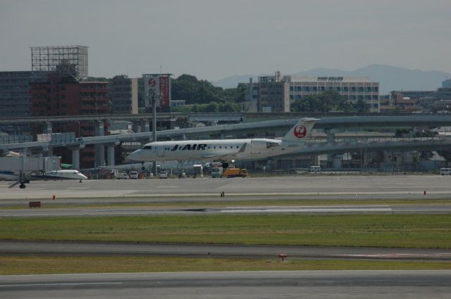 Canadair Regional Jet CRJ-200 (JA202J)