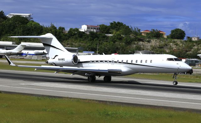 Bombardier Global Express (N44WG)