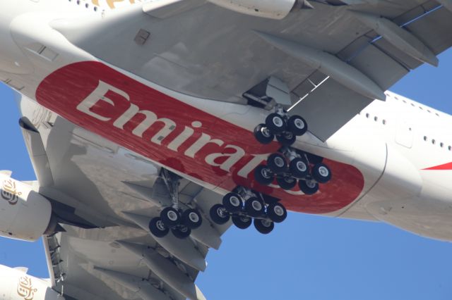 Airbus A380-800 (A6-EEQ)