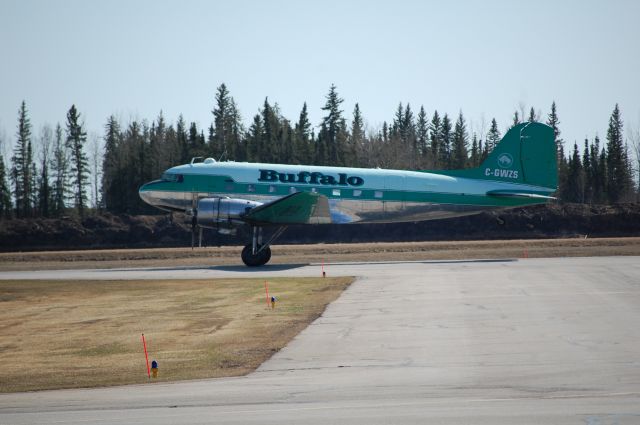 Douglas DC-3 (C-GWZS)