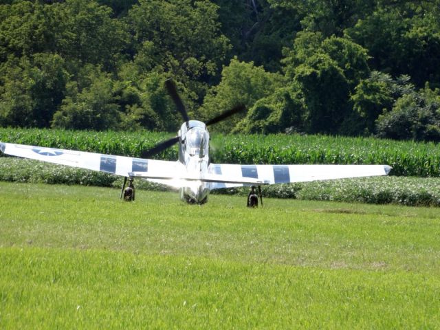 North American P-51 Mustang (N51HY)
