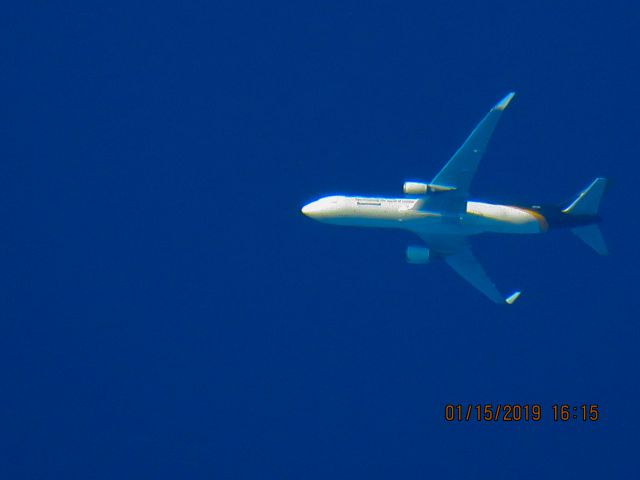 BOEING 767-300 (N323UP)
