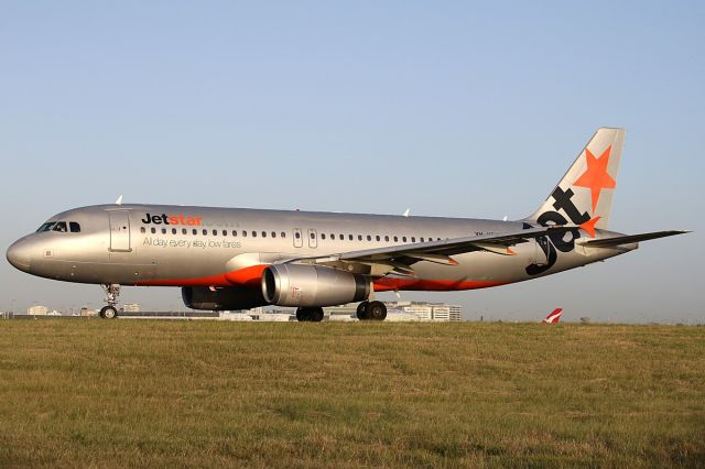 Airbus A320 (VH-VQR) - on 3 December 2018