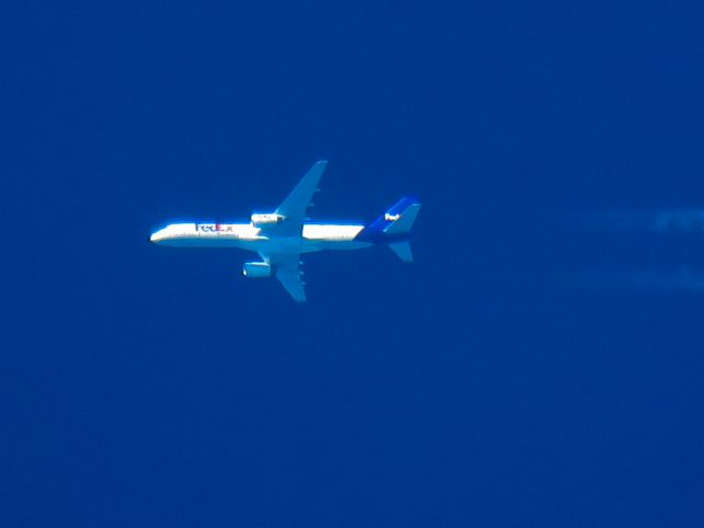 Boeing 757-200 (N978FD)
