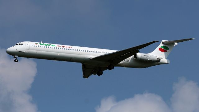 McDonnell Douglas MD-82 (LZ-LDP)