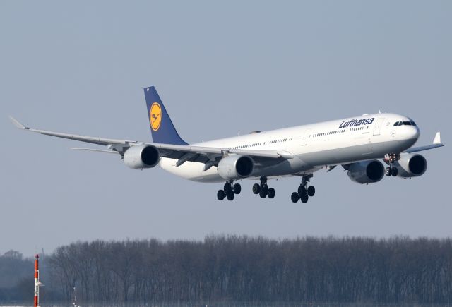 Airbus A340-600 (D-AIHP)