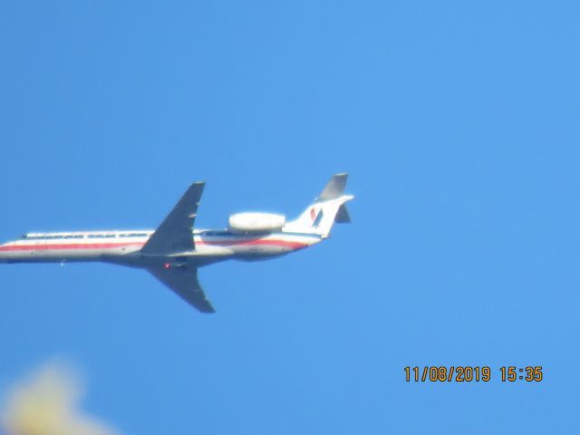 Embraer ERJ-135 (N841AE)