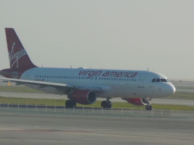 Airbus A320 (N630VA)