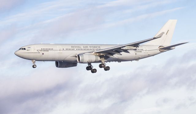 Airbus A330-200 (ZZ-338)