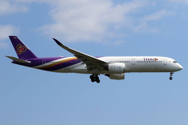 Airbus A350-900 (HS-THE)