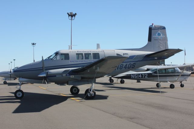 Beechcraft Queen Air (65) (N840S)