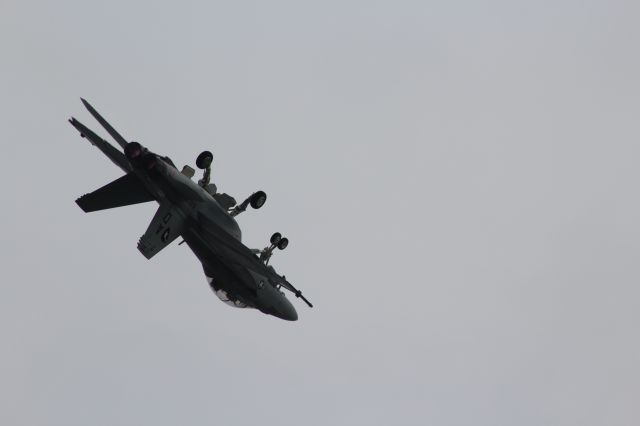 McDonnell Douglas FA-18 Hornet — - Super Hornet Take-Off & Roll on a cloudy EAA Friday 2016.