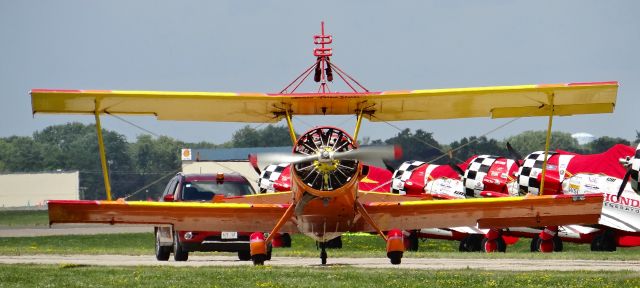 Grumman Super Ag-Cat (N7699) - Gene Soucy getting ready to perform at Oshkosh AirVenture 2015!