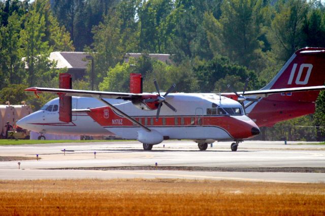 Short 330 (N187Z) - KRDD - Shorts 330 on taxi to the main runway - Boles Fire 2014 USDA para jump plane headed to Weed, CA