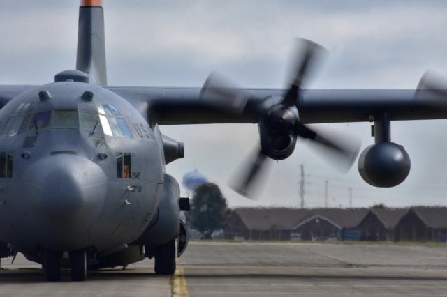 Lockheed C-130 Hercules —