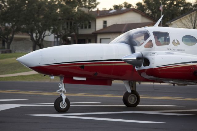 Cessna 421 (N467DM)