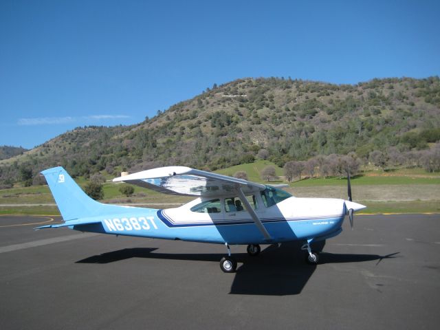 Cessna Skylane RG (N6383T)