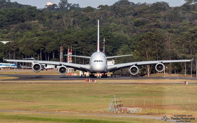 Airbus A380-800 (A6-EUU)
