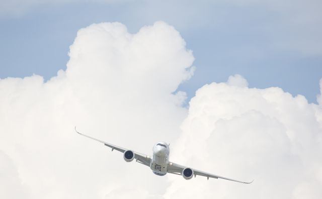 Airbus A350-900 (F-WWCF) - Oshkosh 2015 Demo