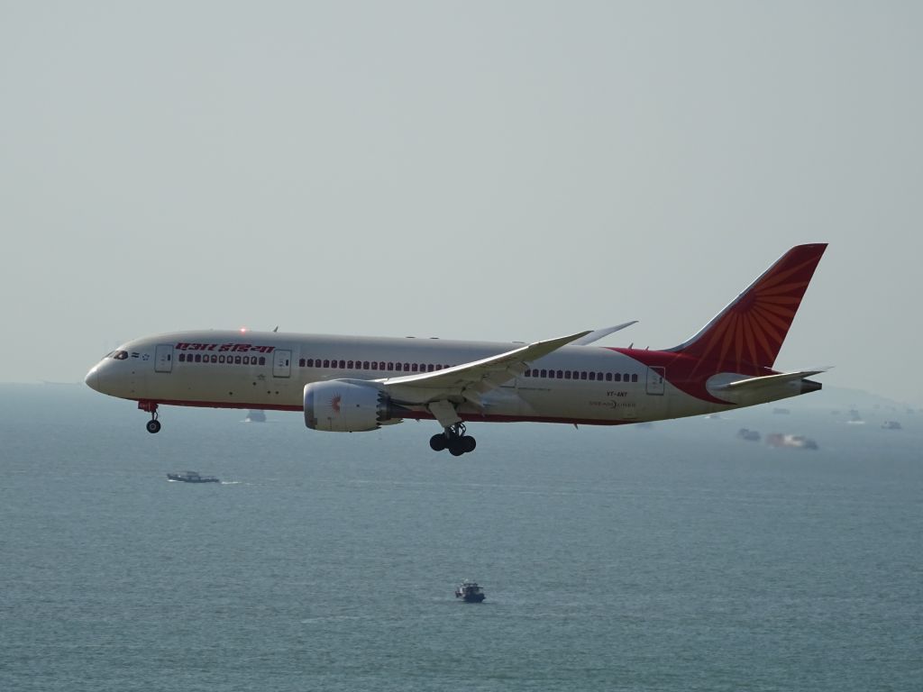 Boeing 787-8 (VT-ANT)
