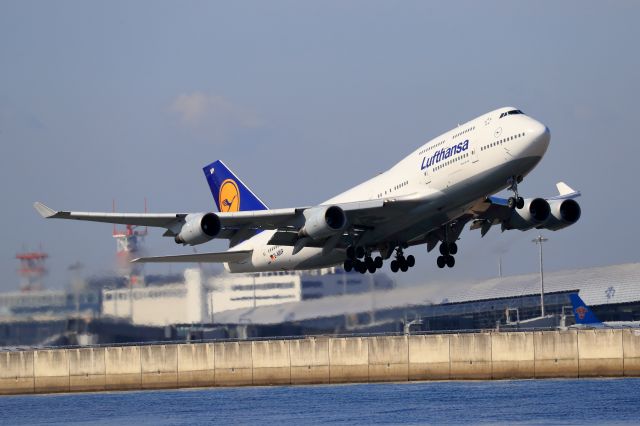 Boeing 747-400 (D-ABVP)