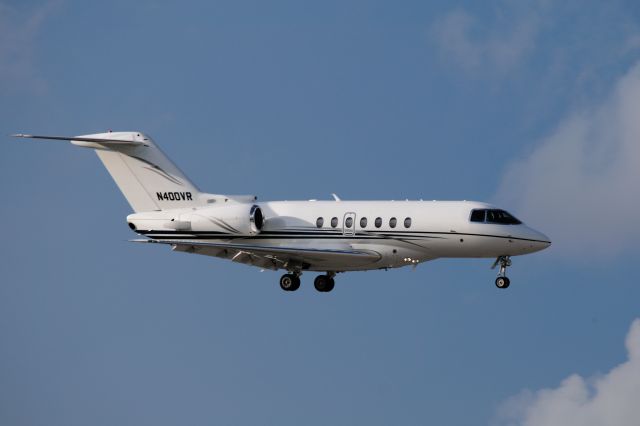 Hawker Beechcraft 4000 (N400VR)