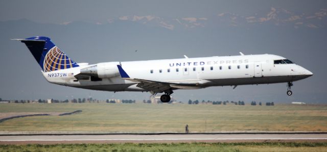 Canadair Regional Jet CRJ-200 (N937SW) - Arrival 34R.