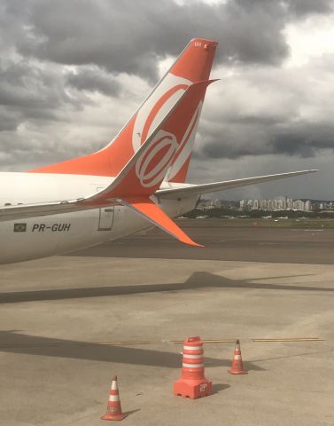Boeing 737-800 (PR-GUH)