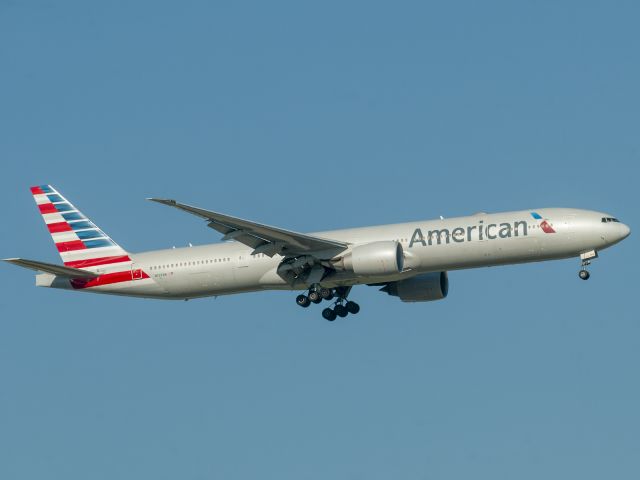 BOEING 777-300ER (N727AN) - 4/15/2020