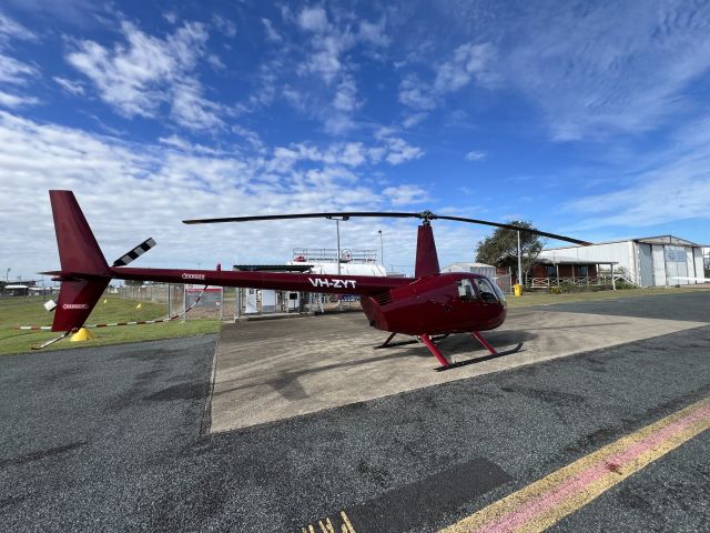 Robinson R-44 (VH-ZYT)