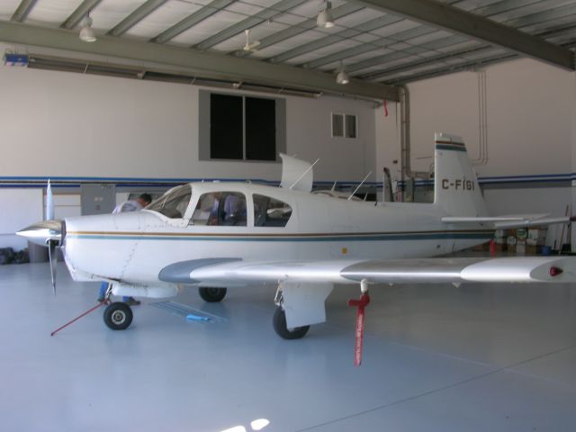 Mooney M-20 (C-FIGI)