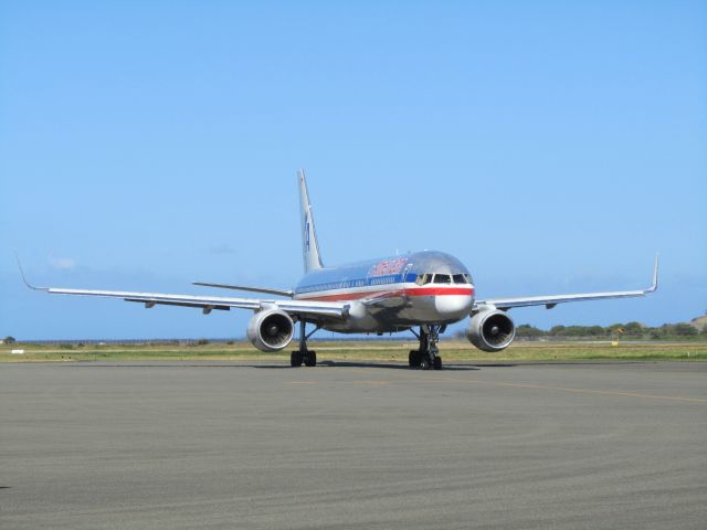 Boeing 757-200 (N675AN)