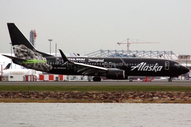 Boeing 737-800 (N538AS)