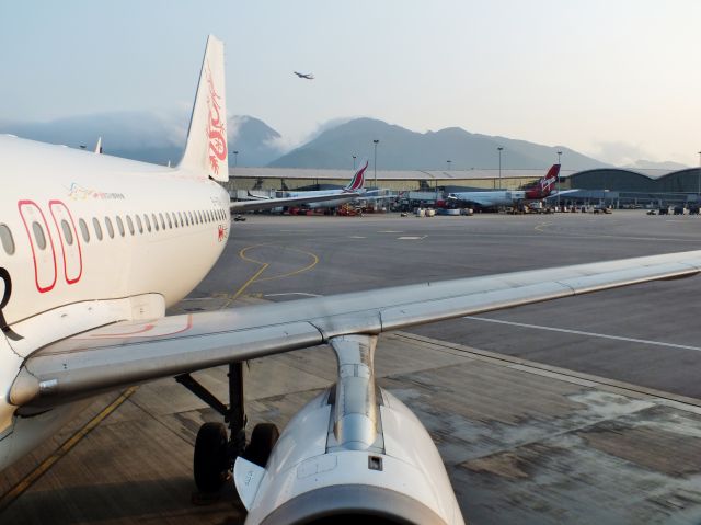 Airbus A320 (B-HSP)