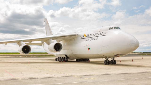 Antonov An-124 Ruslan (UR-ZYD)