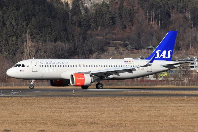 Airbus A320neo (SE-RON)