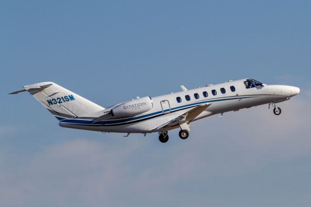 Cessna Citation CJ3 (N321SM)