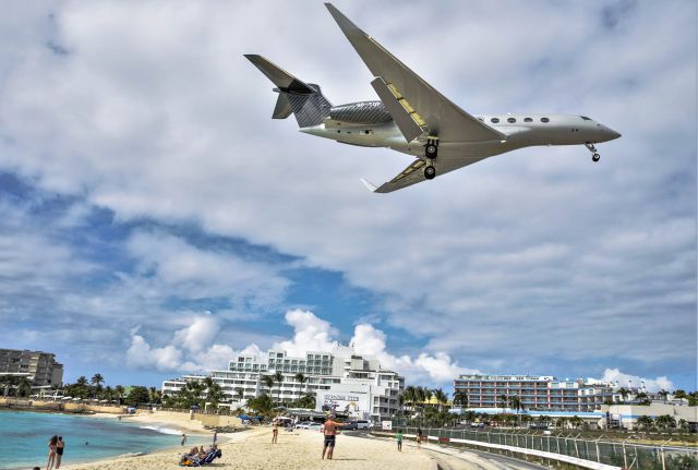 Gulfstream Aerospace Gulfstream G650 (SP-TOP) - Gulfstream G650 SP-TOP for landing at St Maarten.