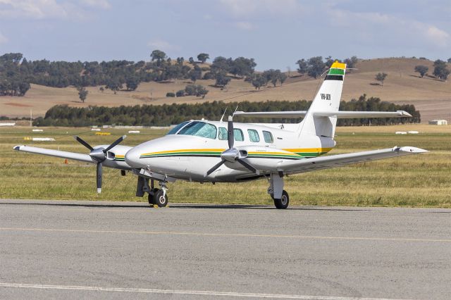 Cessna T303 Crusader (VH-UZX) - Cessna T303 Crusader (VH-UZX) at Wagga Wagga Airport