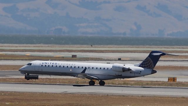 Canadair Regional Jet CRJ-700 (N732SK)