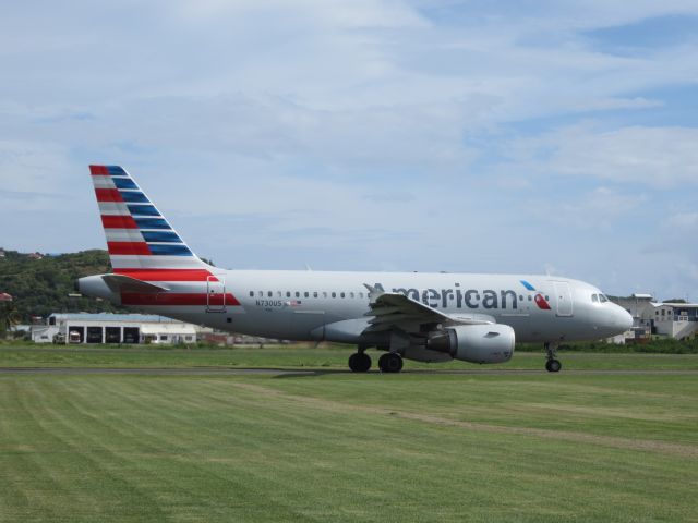 Airbus A320 (N730US)