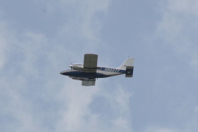 Piper Seneca (N5037T)