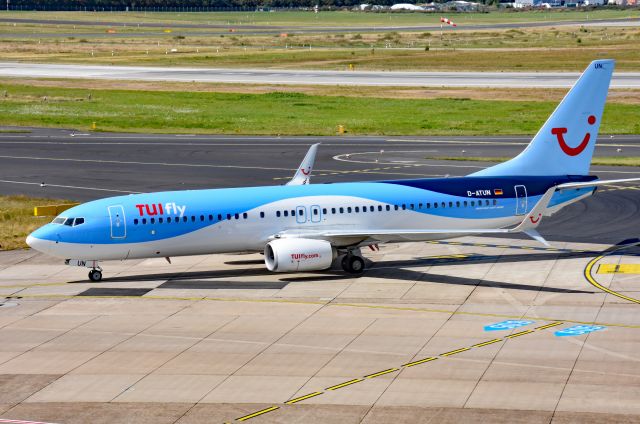 Boeing 737-800 (D-ATUN)