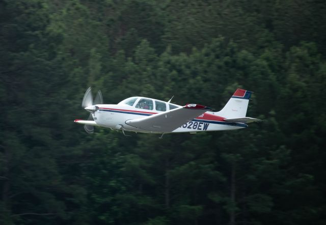 Beechcraft Bonanza (33) (N528EW)