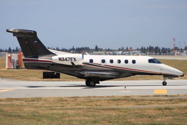 Embraer Phenom 300 (N347FX)